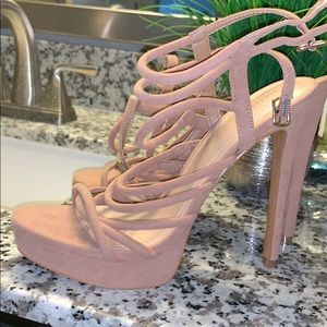 Nude Pumps size 7.5